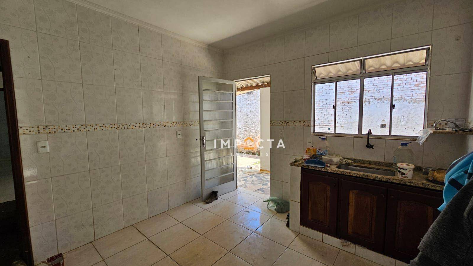 Casa à venda com 2 quartos, 101m² - Foto 5