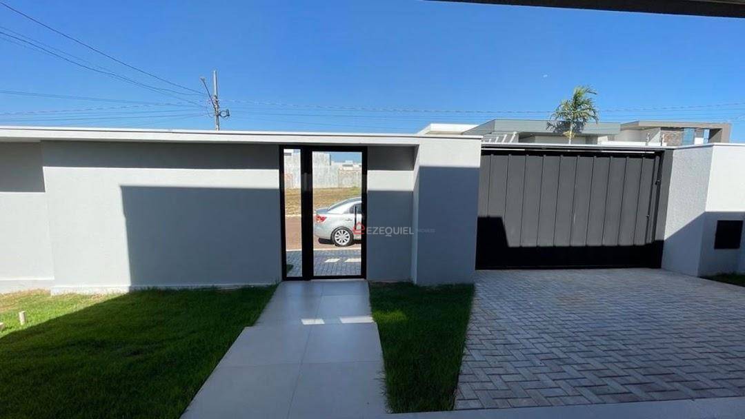 Casa à venda com 3 quartos, 360m² - Foto 2