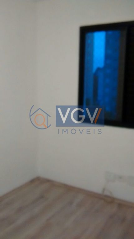 Apartamento à venda com 2 quartos, 60m² - Foto 10