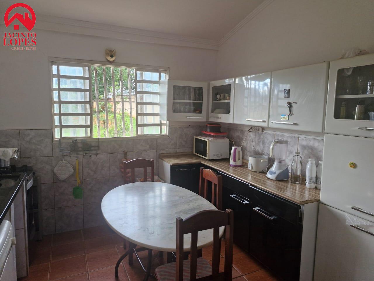 Casa à venda com 3 quartos, 200m² - Foto 46