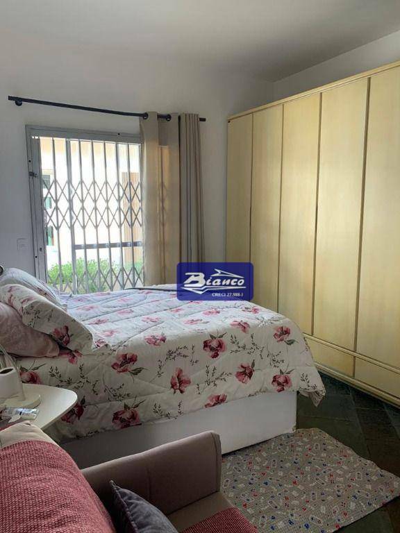 Sobrado à venda e aluguel com 5 quartos, 215m² - Foto 20