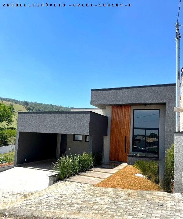 Casa de Condomínio à venda com 3 quartos, 250m² - Foto 1