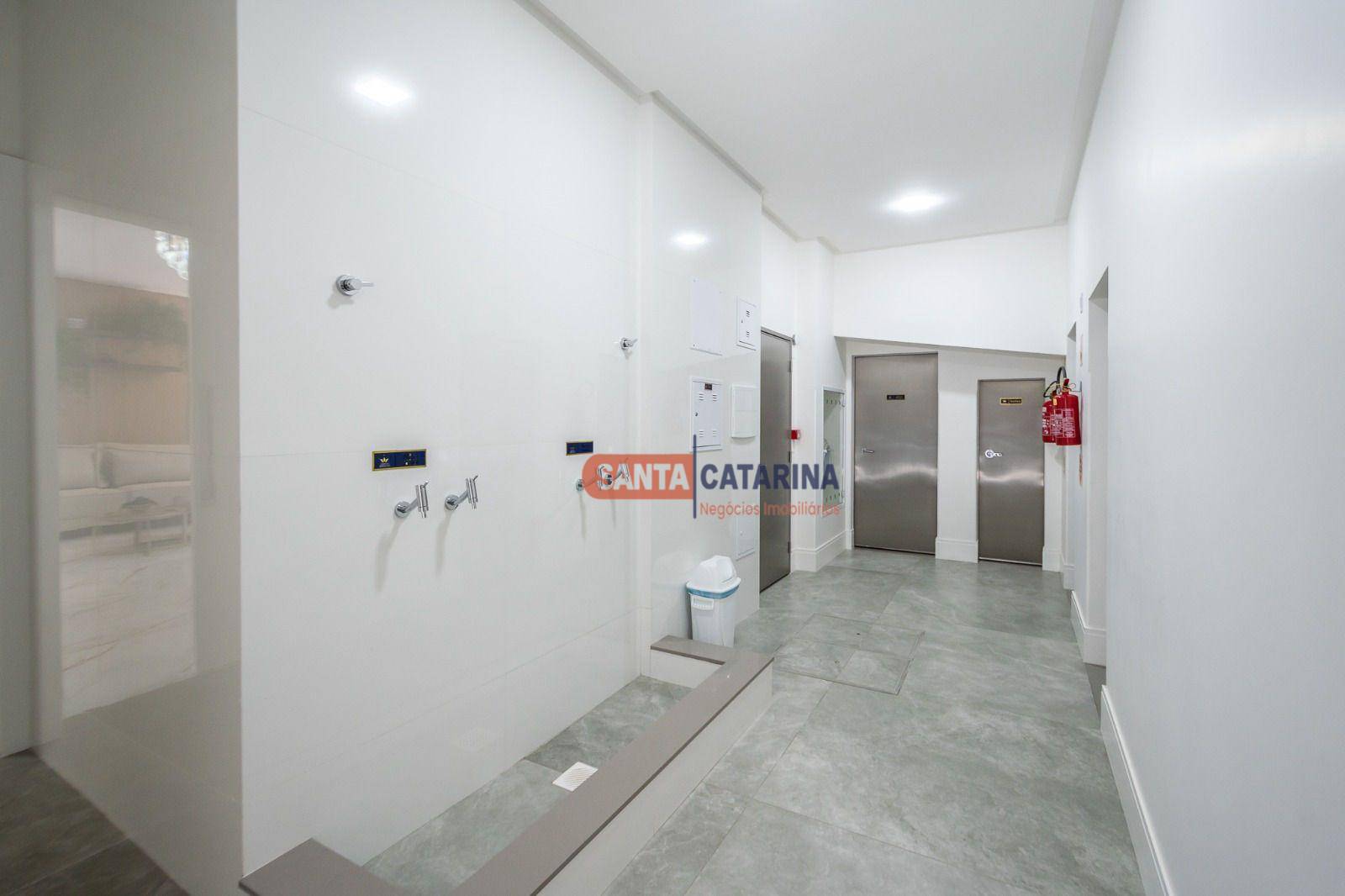 Apartamento à venda com 4 quartos, 170m² - Foto 29