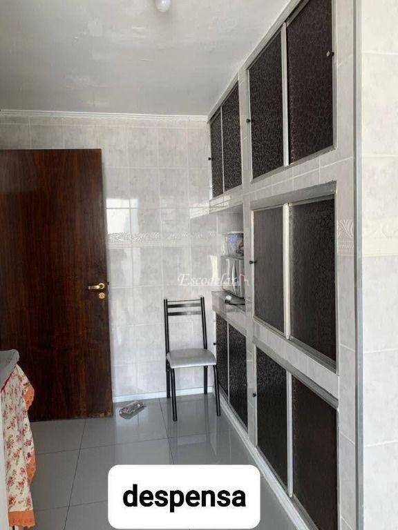 Casa à venda com 5 quartos, 230m² - Foto 16