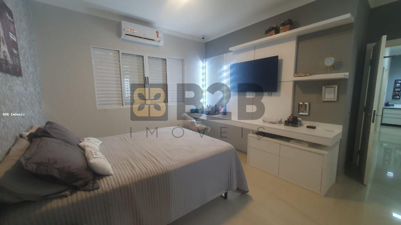 Casa de Condomínio à venda com 3 quartos, 227m² - Foto 12