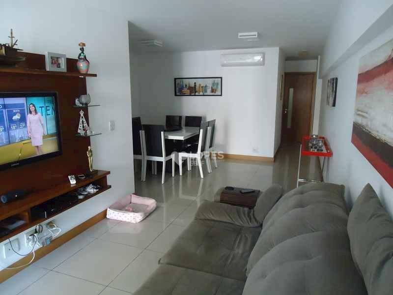 Apartamento à venda com 4 quartos, 152m² - Foto 1