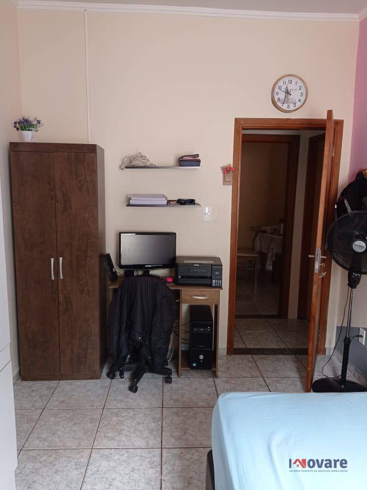 Casa à venda com 3 quartos, 150m² - Foto 11