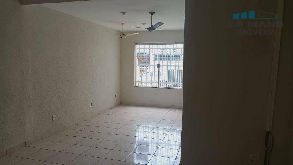 Casa à venda com 3 quartos, 196m² - Foto 9