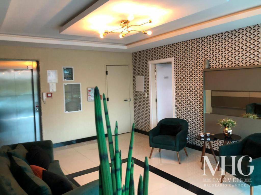 Apartamento à venda com 2 quartos, 63m² - Foto 4