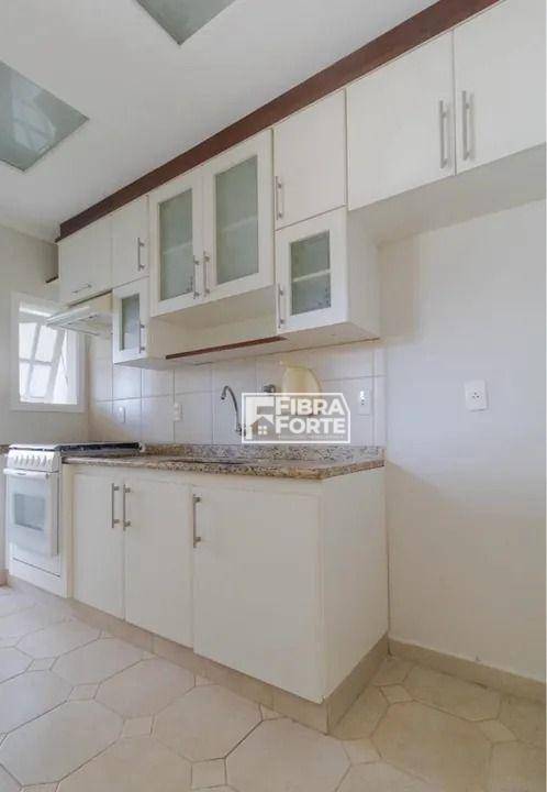 Apartamento à venda com 2 quartos, 70m² - Foto 7