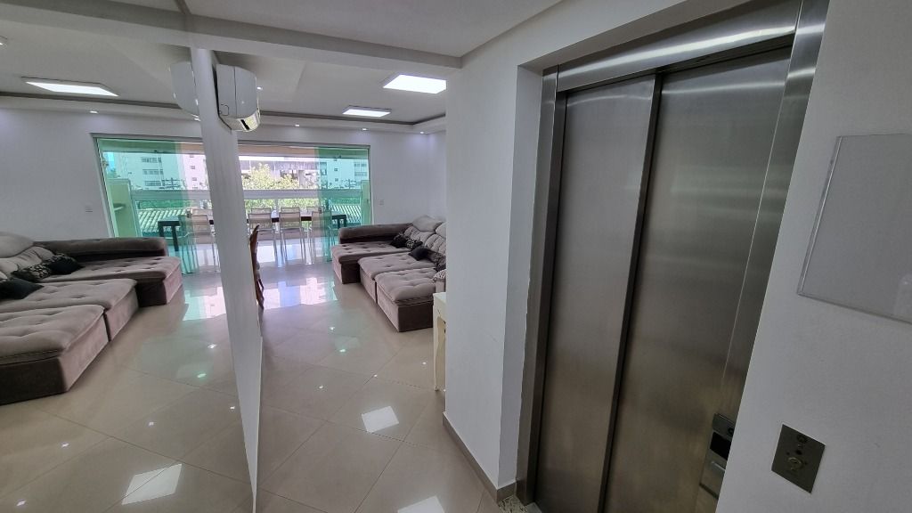 Apartamento à venda com 3 quartos, 135m² - Foto 9