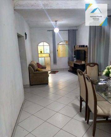 Casa à venda com 3 quartos, 120m² - Foto 1