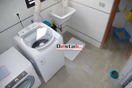 Apartamento à venda com 3 quartos, 140m² - Foto 3