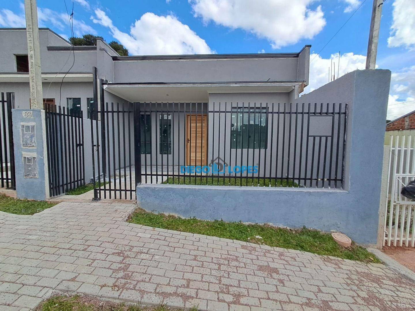 Casa à venda com 2 quartos, 54m² - Foto 1