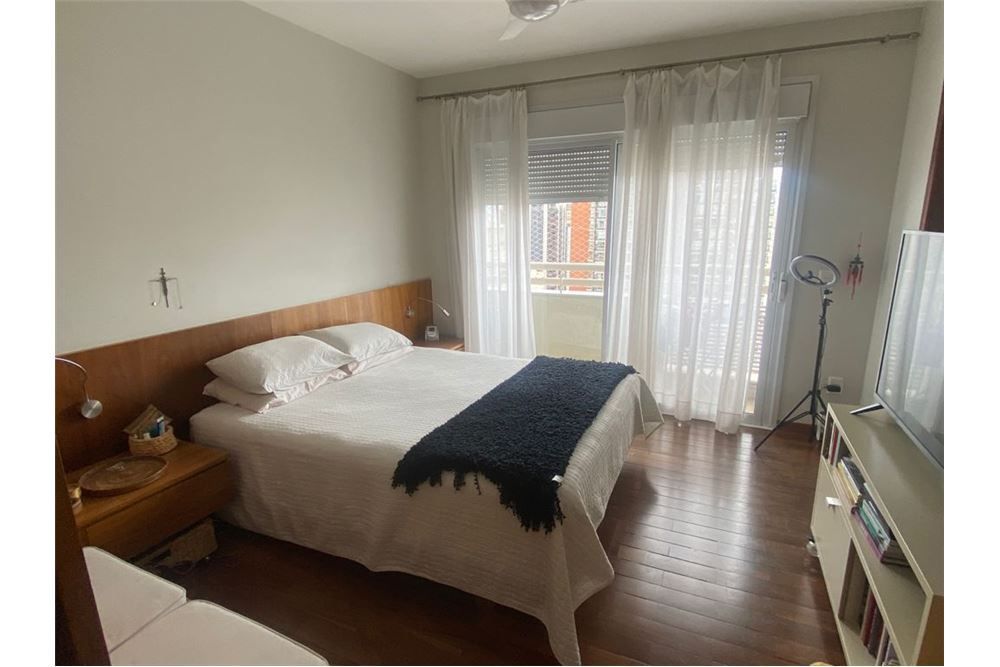 Apartamento à venda com 3 quartos, 200m² - Foto 20