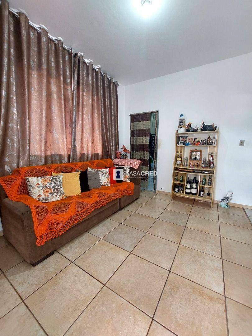 Casa à venda com 2 quartos, 80m² - Foto 2