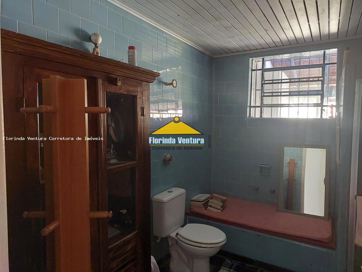 Casa de Condomínio à venda com 3 quartos, 334m² - Foto 18