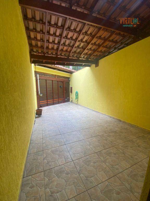 Sobrado à venda com 2 quartos, 61m² - Foto 1