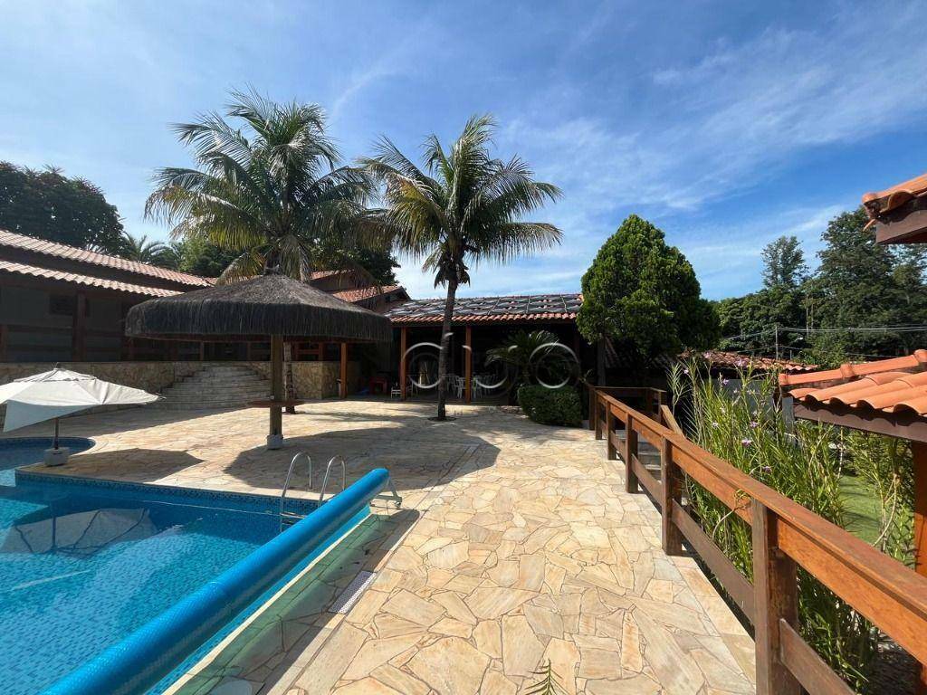 Casa à venda com 4 quartos, 367m² - Foto 1