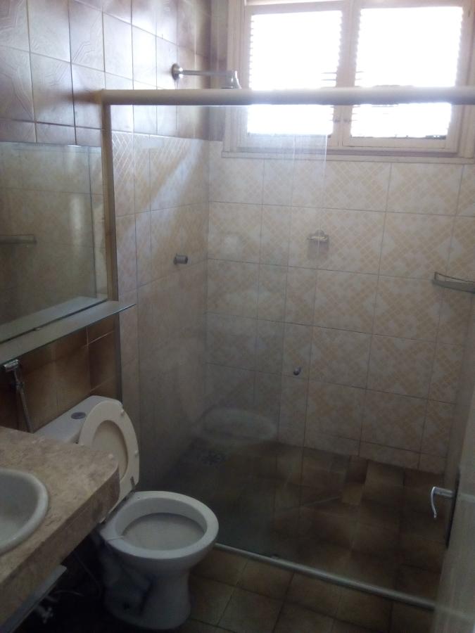 Casa à venda com 3 quartos, 240m² - Foto 14