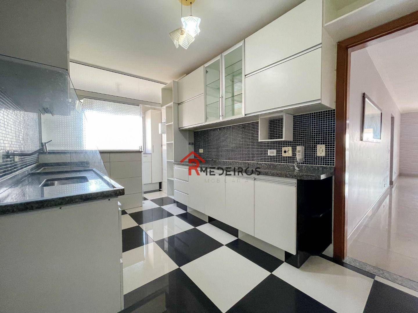 Apartamento à venda com 3 quartos, 120m² - Foto 19