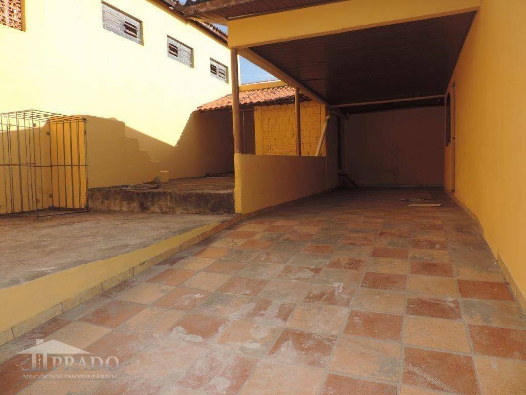 Casa à venda com 3 quartos, 200m² - Foto 6