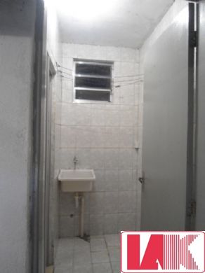 Casa para alugar com 1 quarto, 30m² - Foto 3