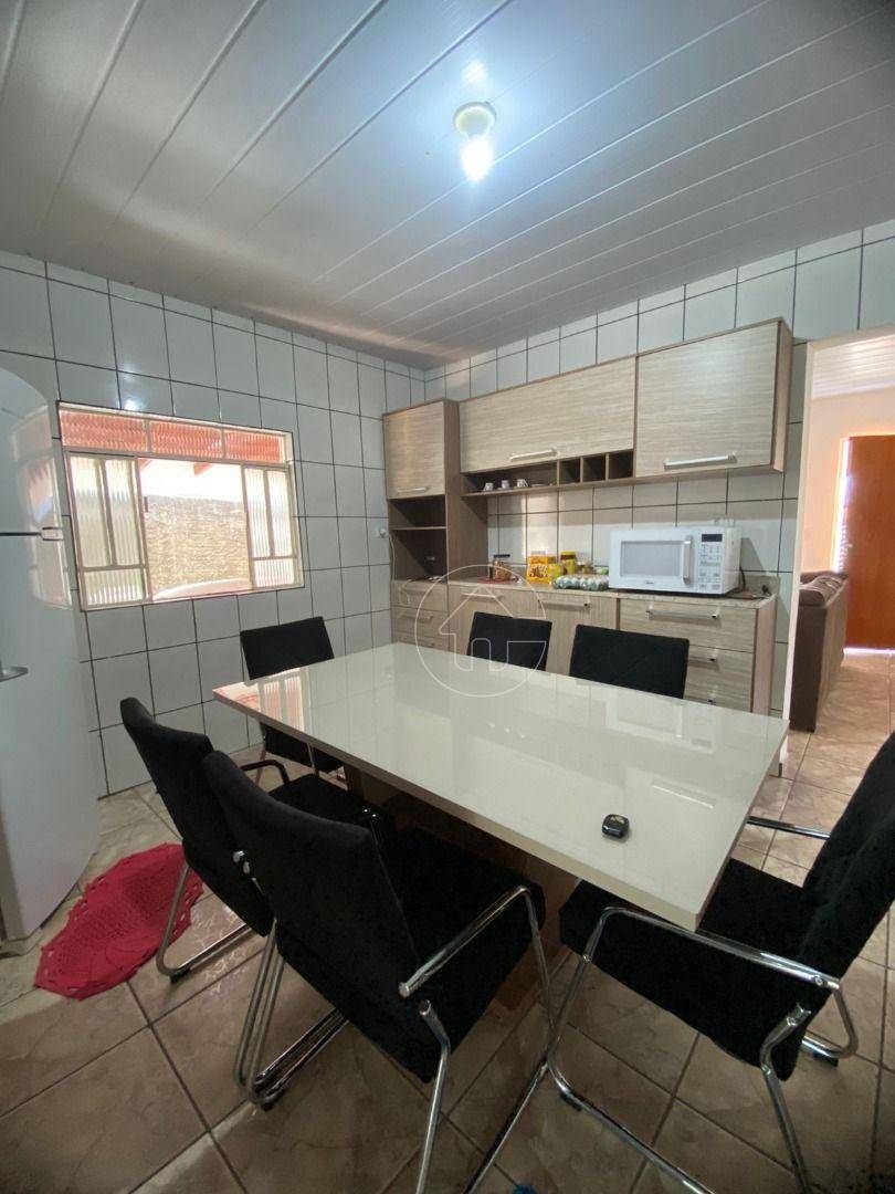 Casa à venda com 5 quartos, 390m² - Foto 1