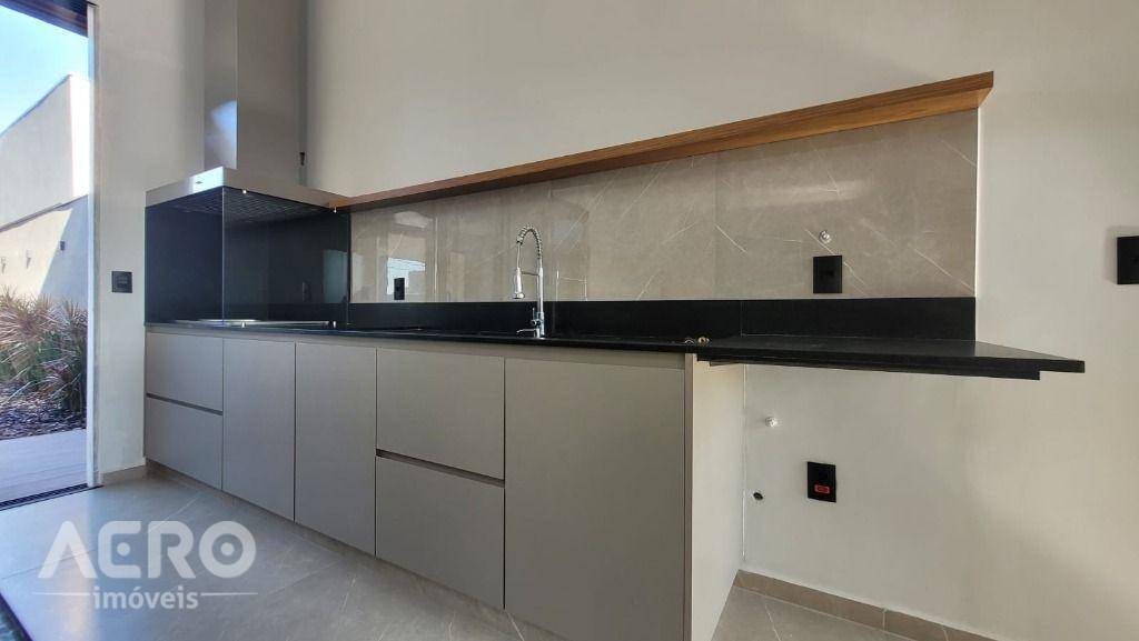 Casa à venda com 3 quartos, 185m² - Foto 11