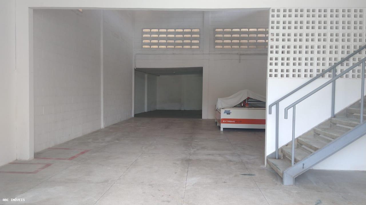 Depósito-Galpão-Armazém à venda com 1 quarto, 300m² - Foto 8