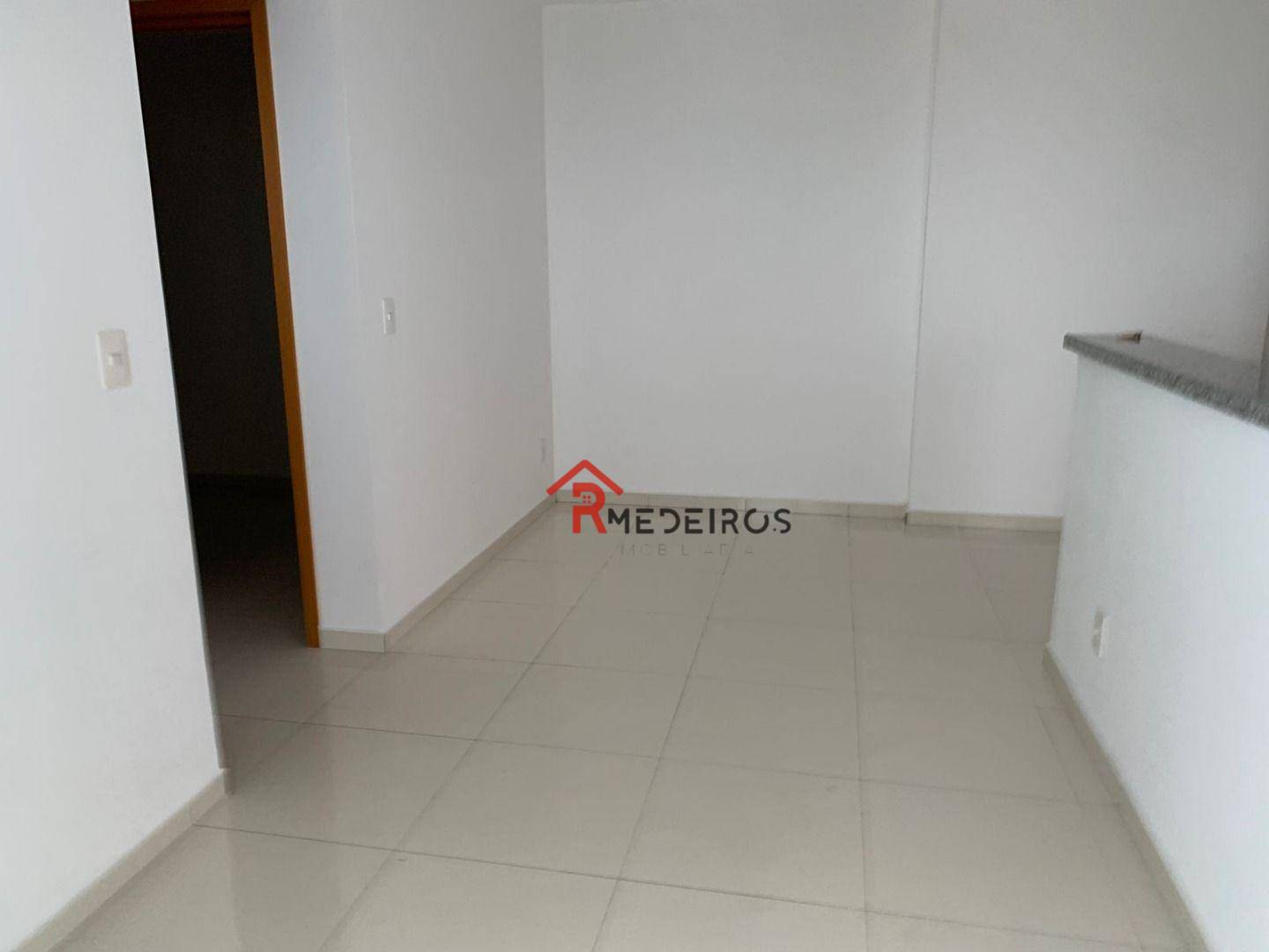 Apartamento à venda com 2 quartos, 62m² - Foto 6