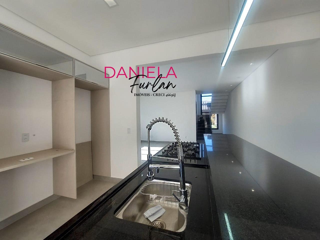 Casa de Condomínio à venda com 3 quartos, 218m² - Foto 13