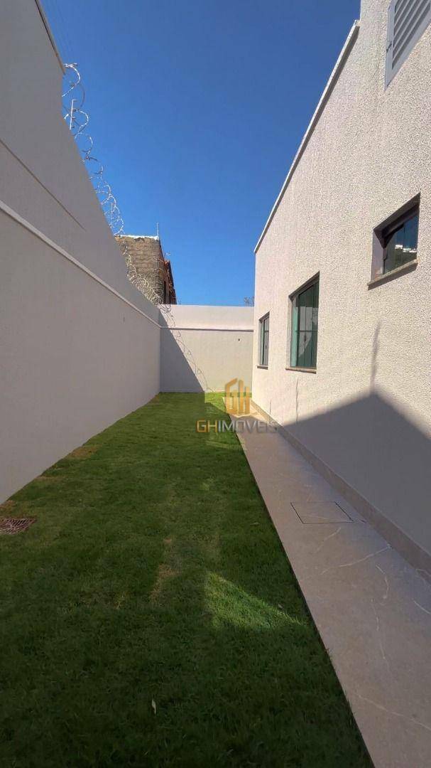 Casa à venda com 3 quartos, 98m² - Foto 8