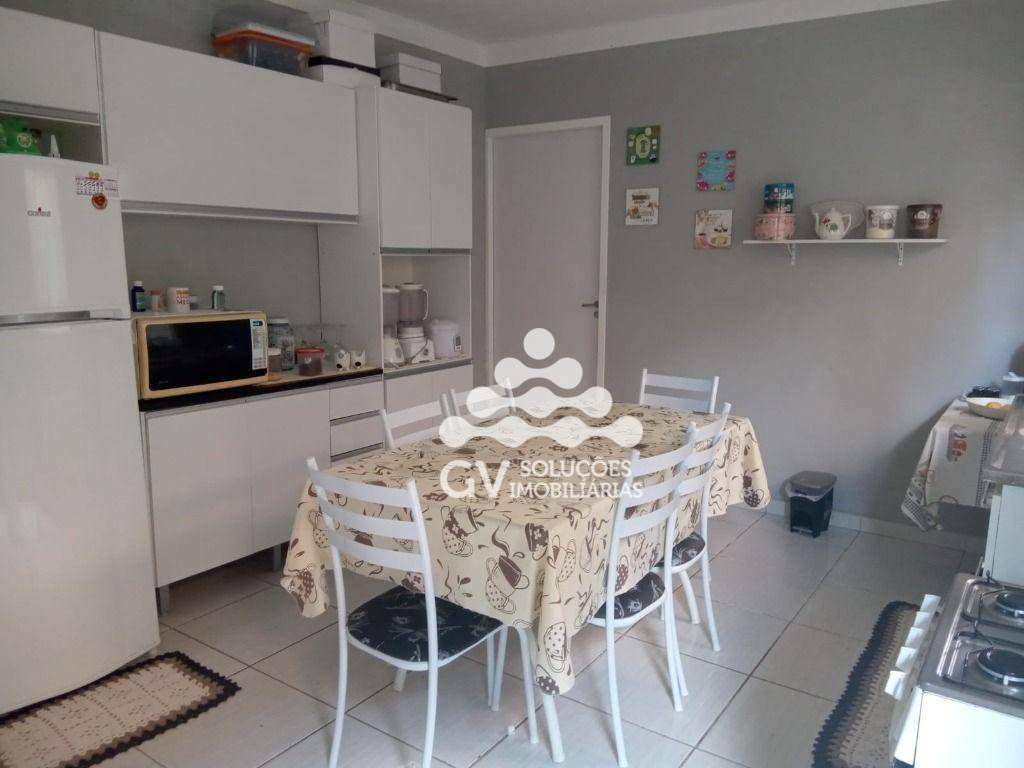 Casa à venda e aluguel com 3 quartos, 72m² - Foto 4