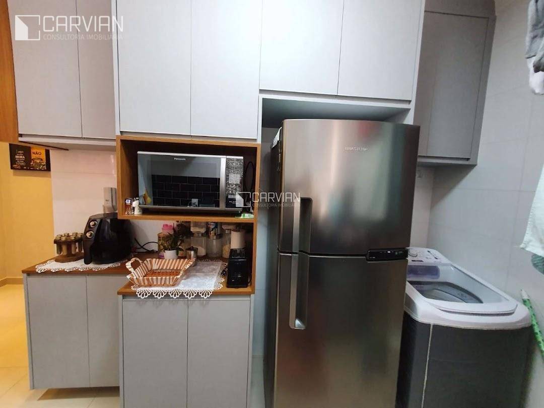 Apartamento à venda com 2 quartos, 45m² - Foto 11