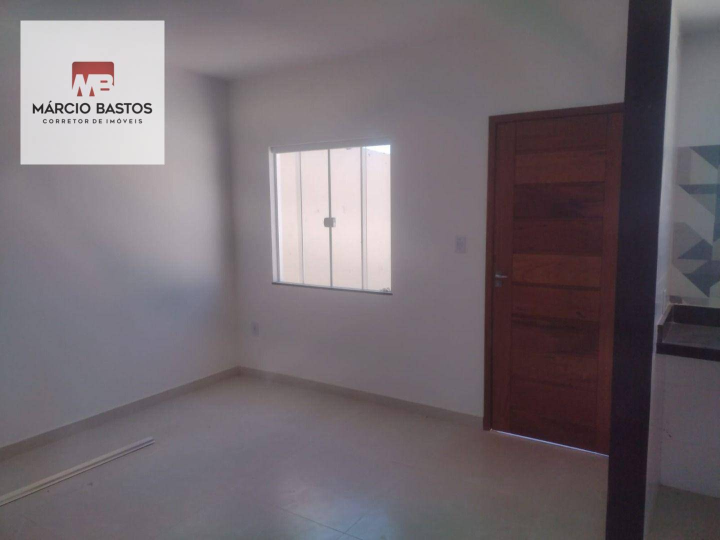 Casa à venda com 2 quartos, 73m² - Foto 4