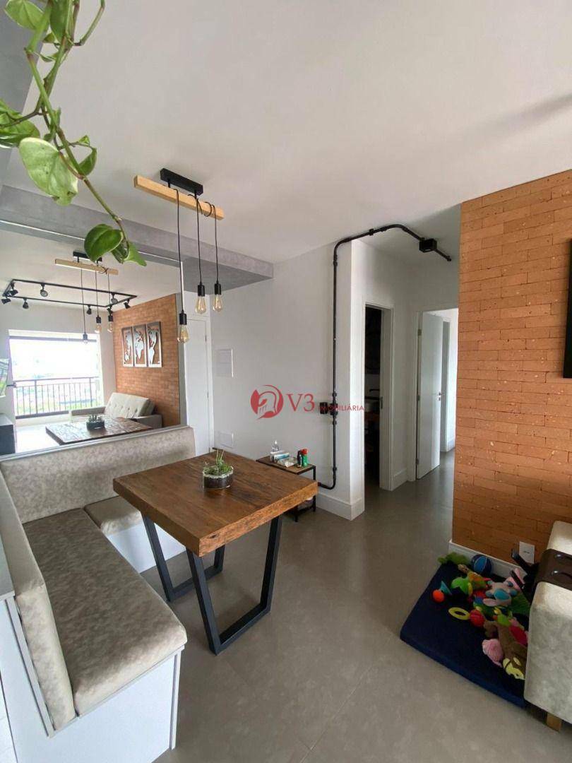 Apartamento à venda com 2 quartos, 62m² - Foto 11