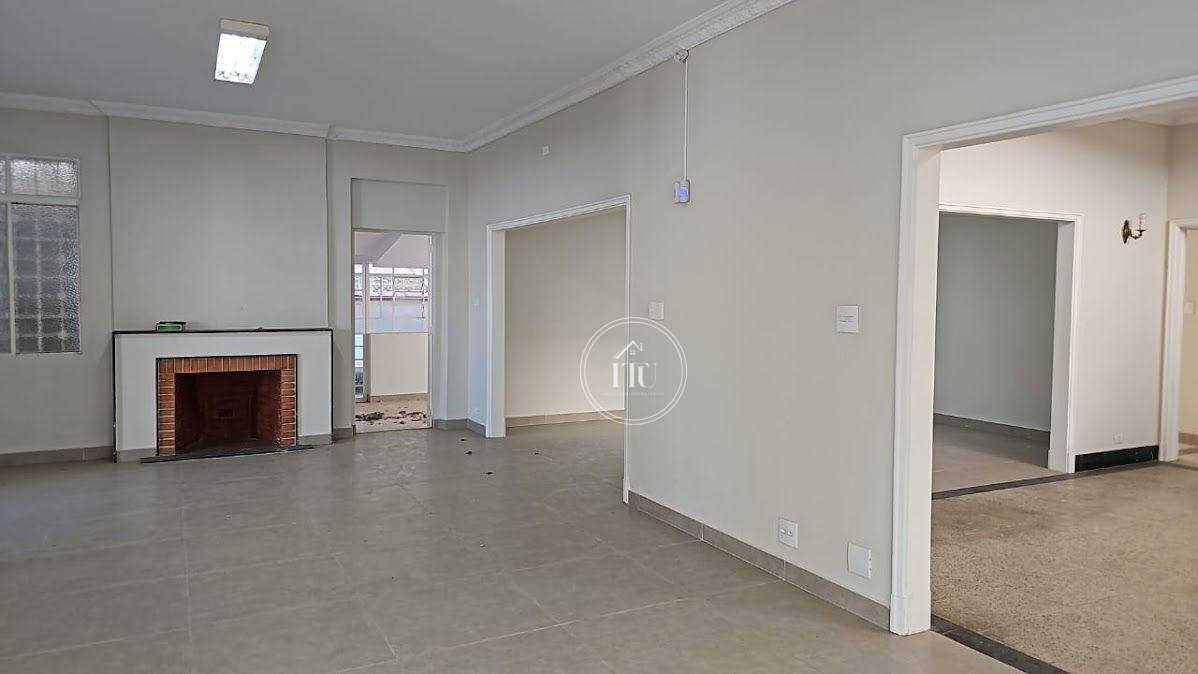 Casa para alugar com 3 quartos, 447m² - Foto 31