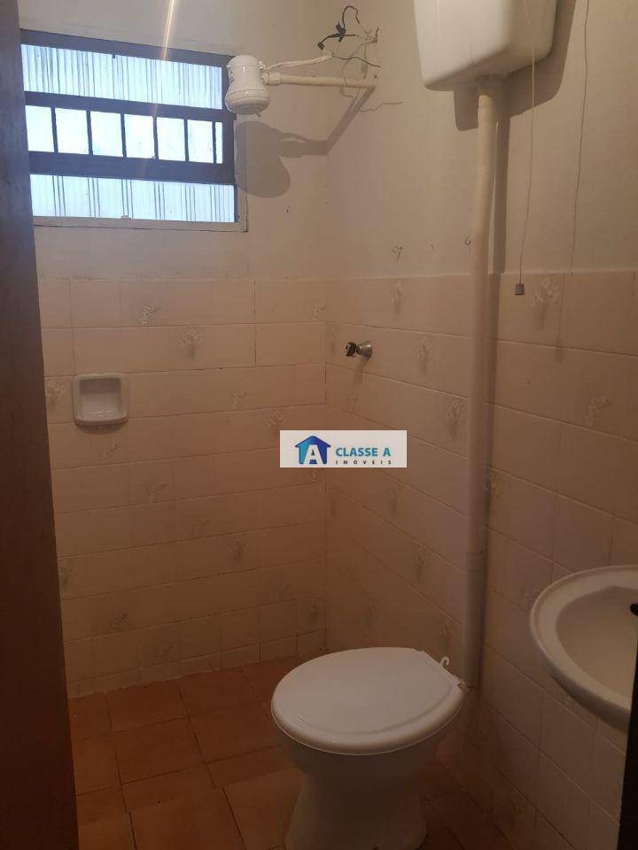 Casa à venda com 4 quartos, 360m² - Foto 15