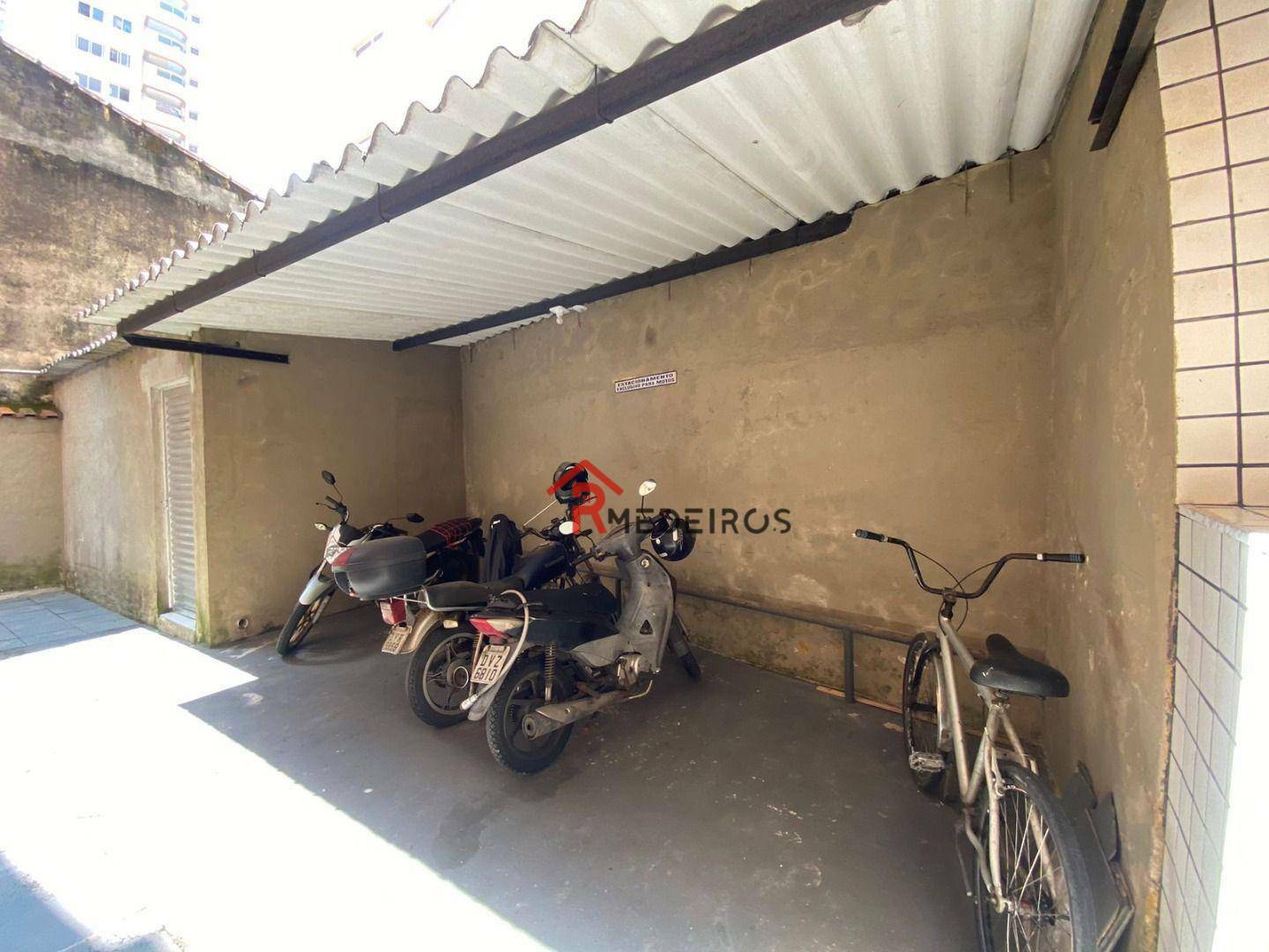 Apartamento à venda com 2 quartos, 70m² - Foto 23