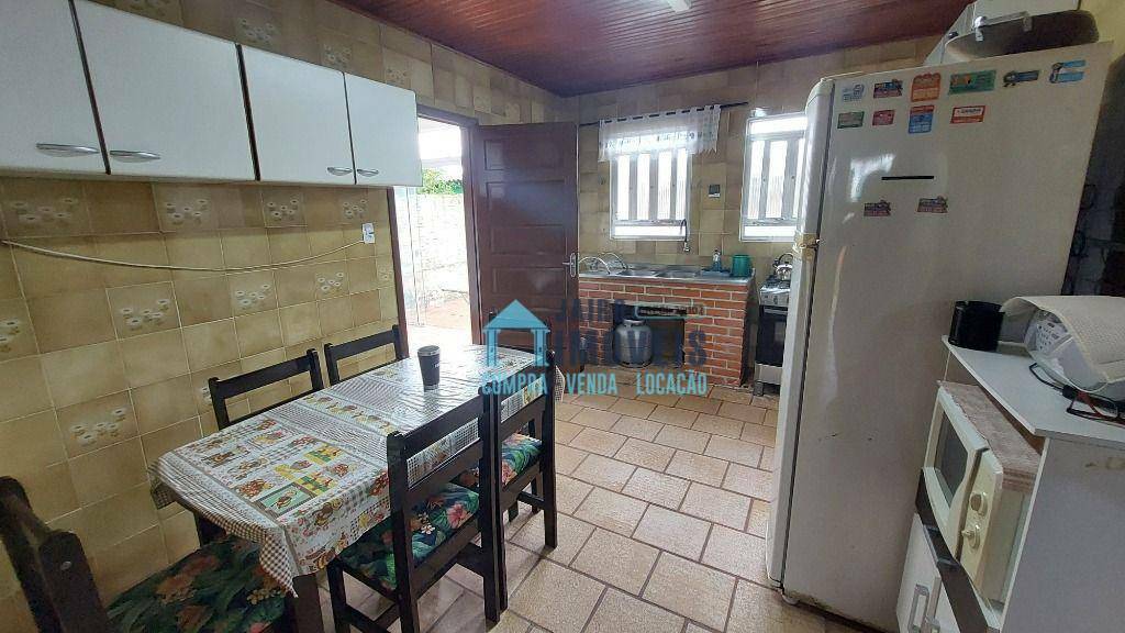 Casa à venda com 3 quartos, 134m² - Foto 6