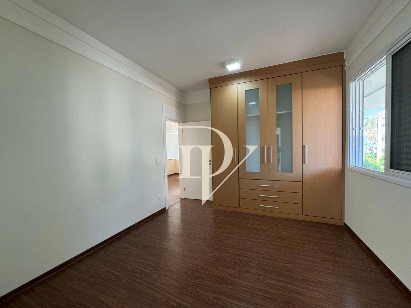 Sobrado à venda com 5 quartos, 555m² - Foto 22