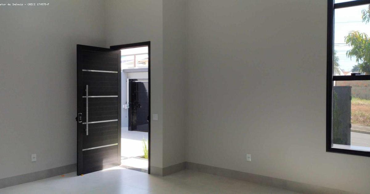 Casa à venda com 3 quartos, 170m² - Foto 7