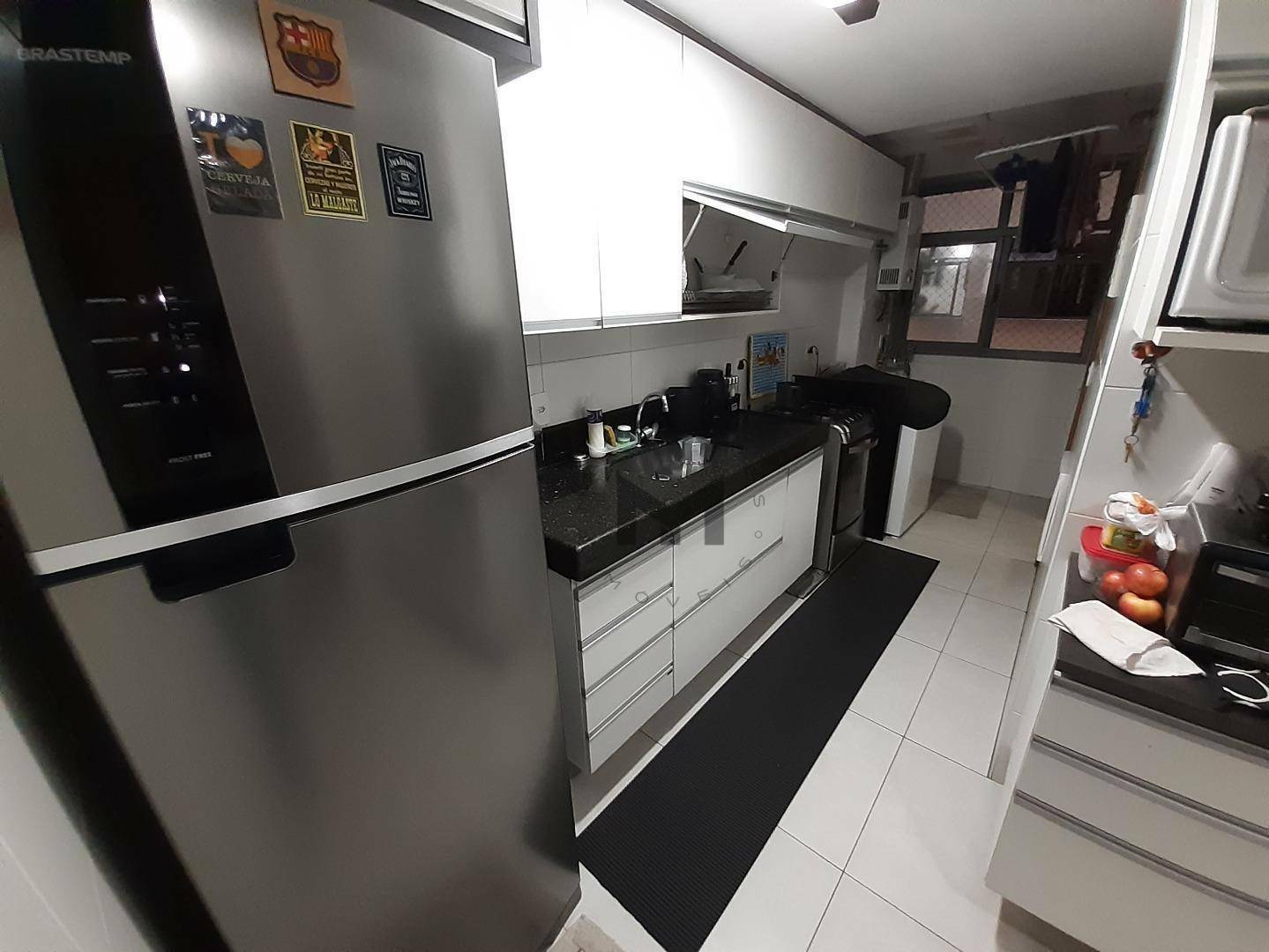 Apartamento à venda com 2 quartos, 85m² - Foto 14