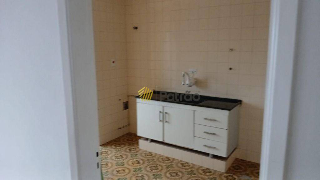 Apartamento à venda com 2 quartos, 68m² - Foto 11