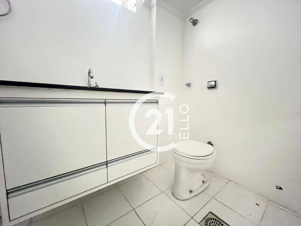 Apartamento para alugar com 3 quartos, 157m² - Foto 13