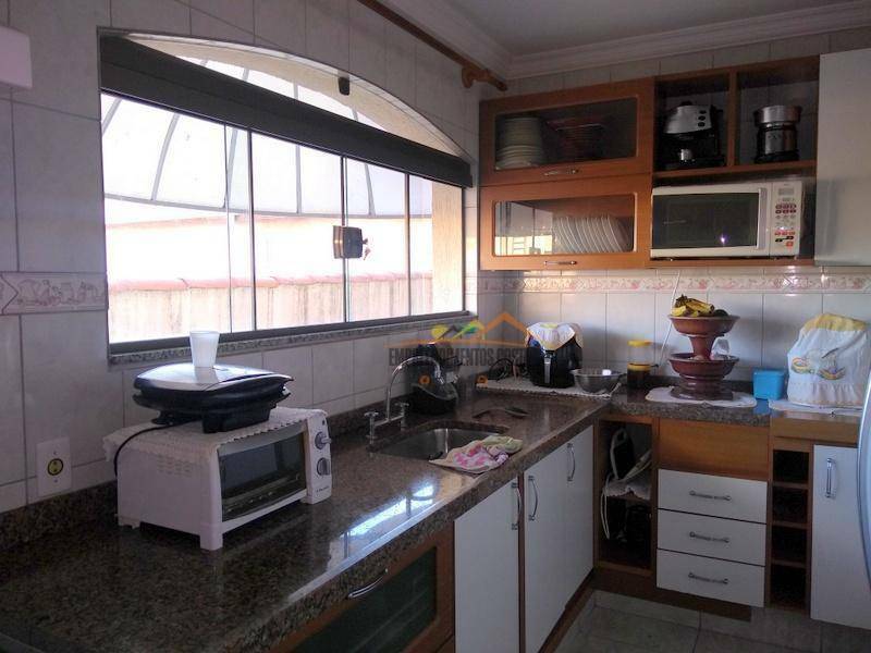 Casa de Condomínio à venda com 5 quartos, 460m² - Foto 19