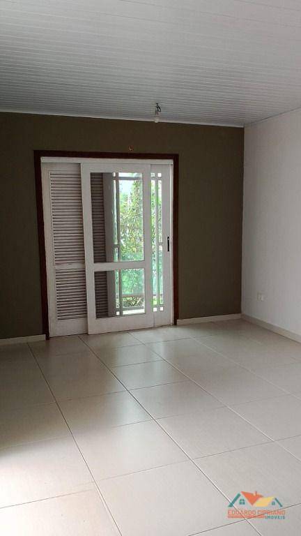 Casa à venda e aluguel com 3 quartos, 390m² - Foto 25