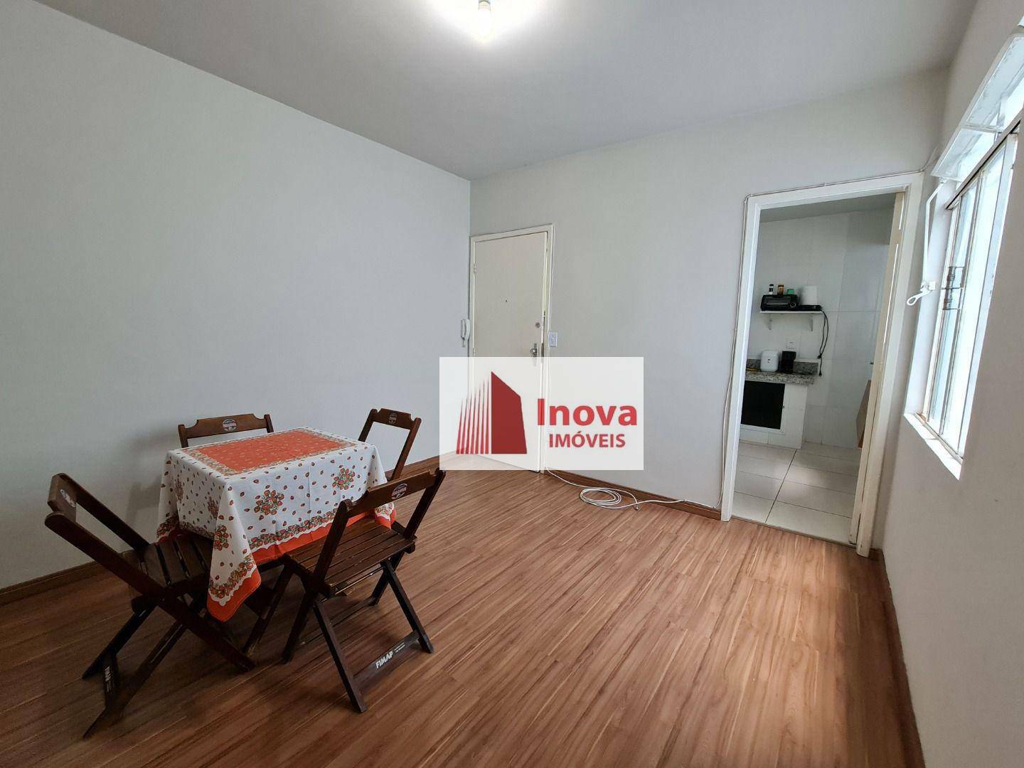 Apartamento à venda com 3 quartos, 90m² - Foto 4