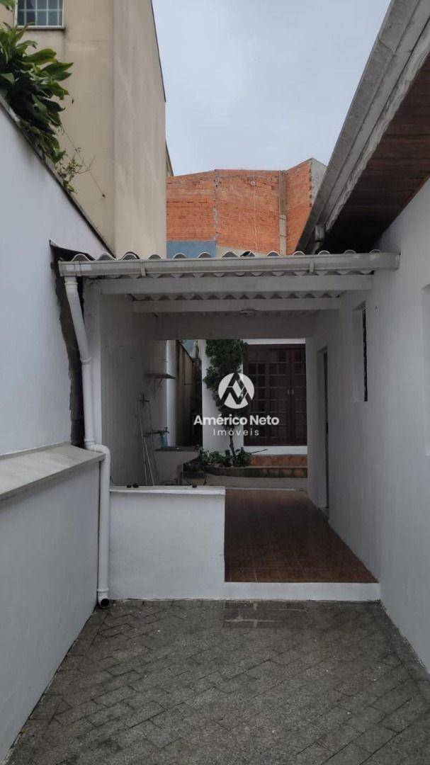 Casa para alugar com 2 quartos, 160m² - Foto 19